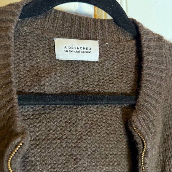 A detacher sweater vest coat - Picture 2 of 6